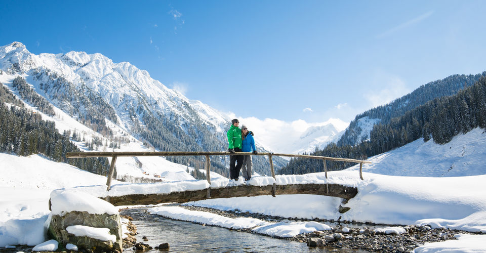Winterwandern im Zillertal – Verschneite Wanderwege in Tirol