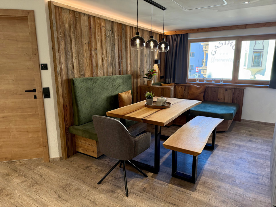 Gemütliches Wohnzimmer im City Loft, Premium Apartment Zillertal